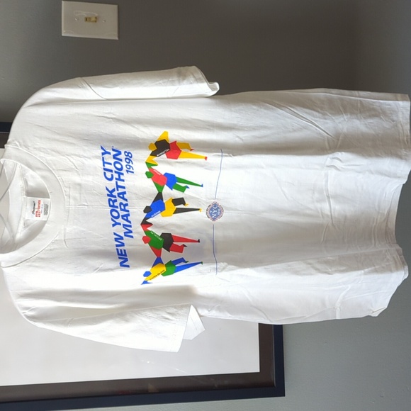 VTG NYC 1998 marathon t-shirt. Mint condition. Size L. - Picture 1 of 4